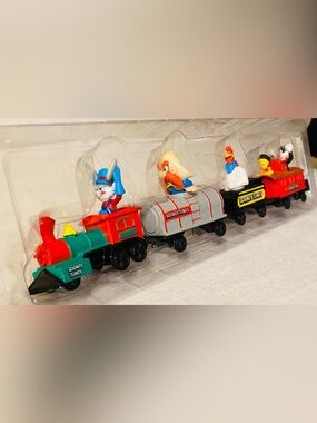 Vintage Warner Bros. Multicolor Looney Tunes Character Train Playset